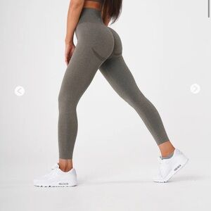 NVGTN Khaki Green Curve Seamless Leggings M